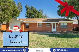 Building Photo - 1411 Phoenix Dr