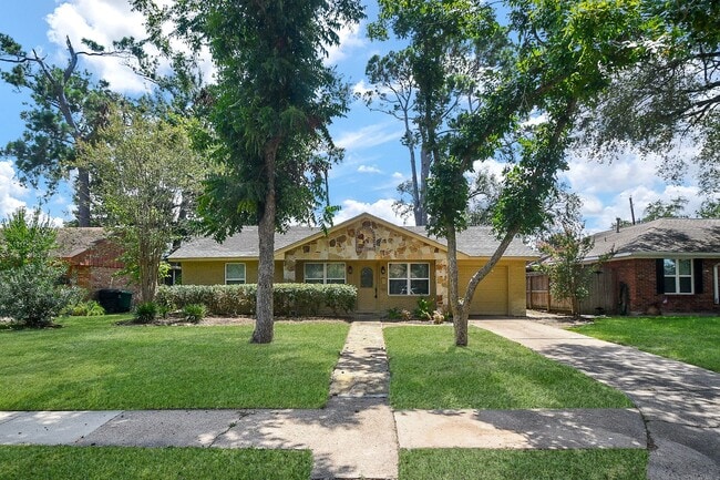 Primary Photo - 5209 De Milo Dr
