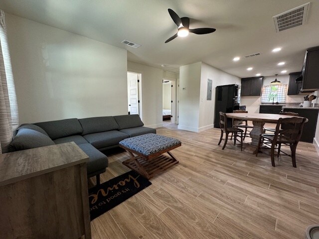 Building Photo - 320 S K St