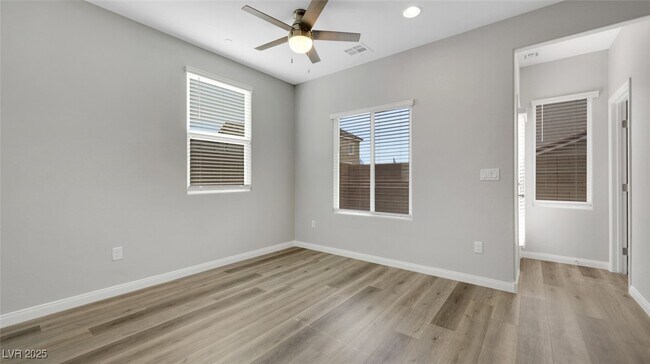 Building Photo - 404 Grand Toccata St