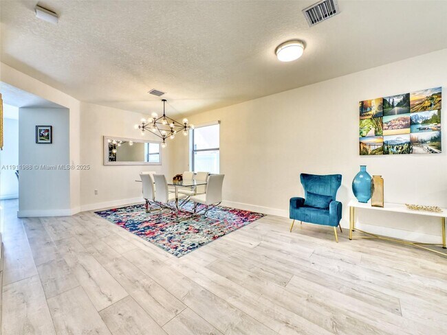 Building Photo - 10583 W 35th Way