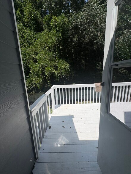 Building Photo - 2700 Fort Daniels Dr