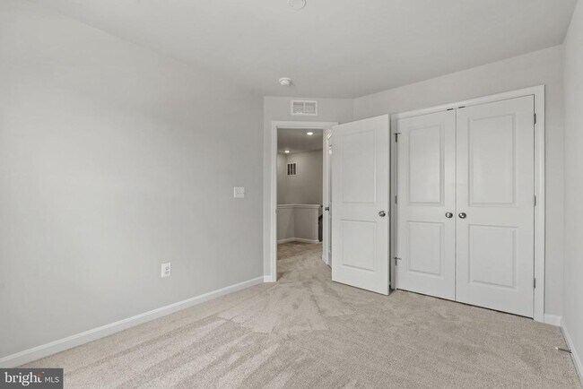 Building Photo - 160 Winterplace Dr