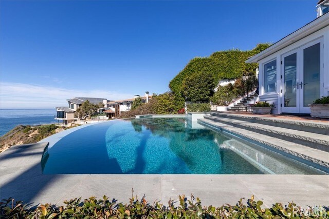 Building Photo - 50 N La Senda Dr