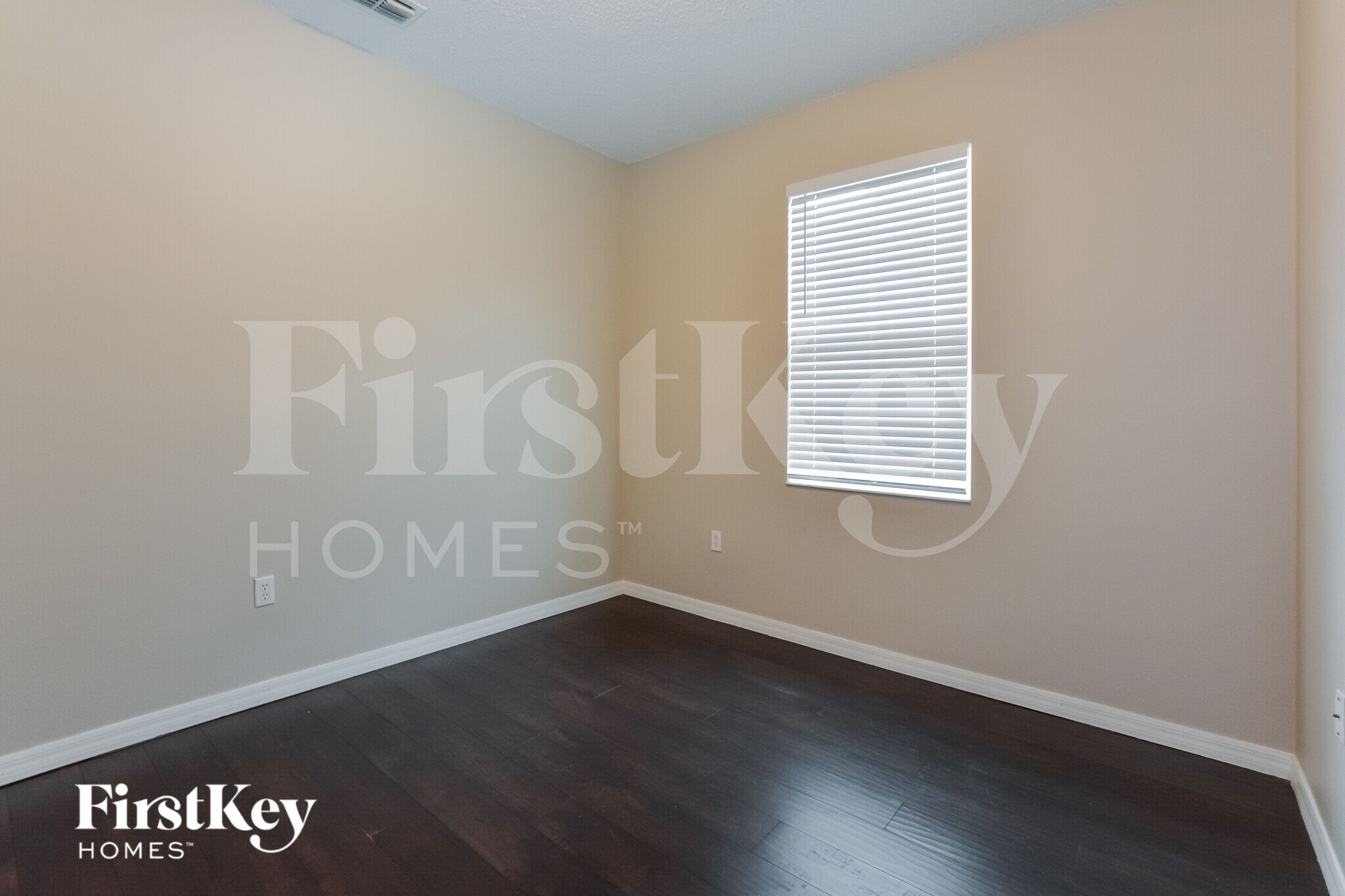 Building Photo - 3960 Andover Cay Blvd