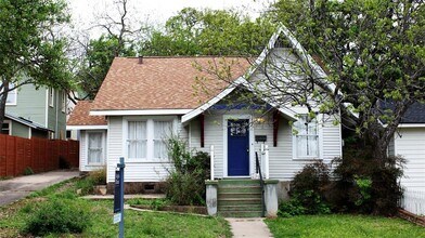 Building Photo - 1906 Newning Ave