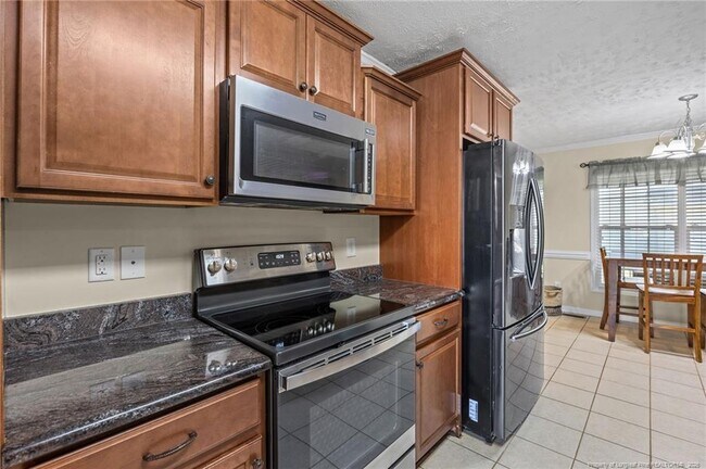 Building Photo - 3805 Sunchase Dr