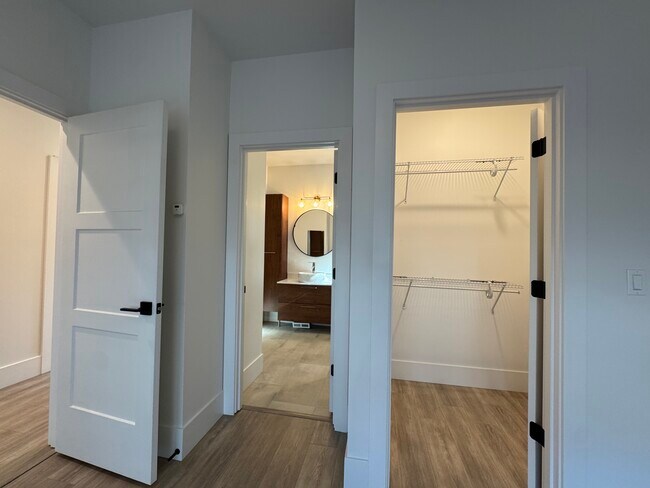 Building Photo - 361 Frank Johns Rd