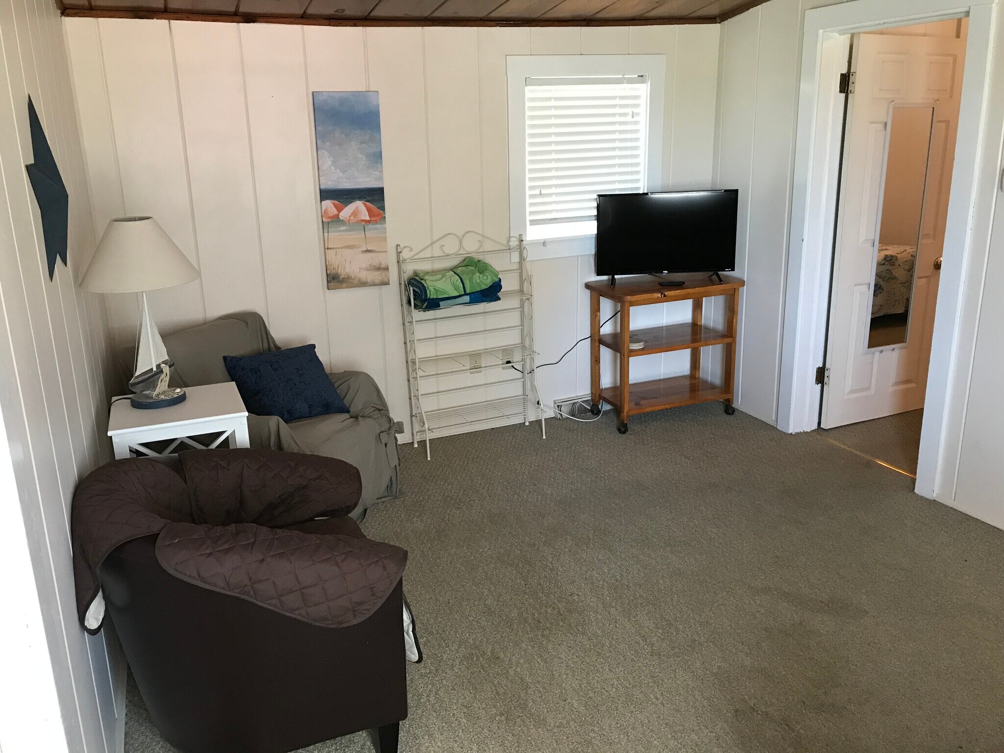 Living room - 38B Warren Ave