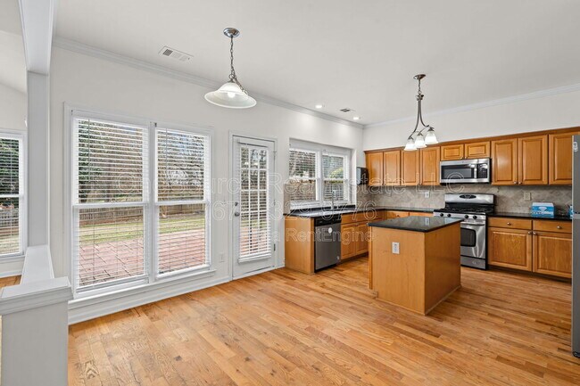 Building Photo - 7230 Cloverhurst Ct