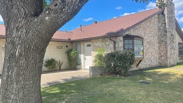 Building Photo - 117 Whisper Way