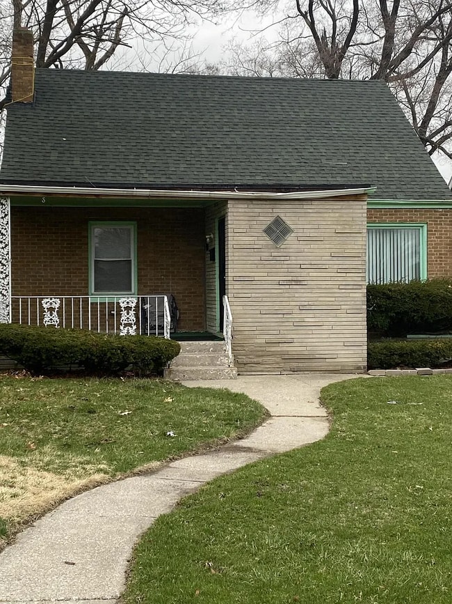 Building Photo - 4743 Jefferson St