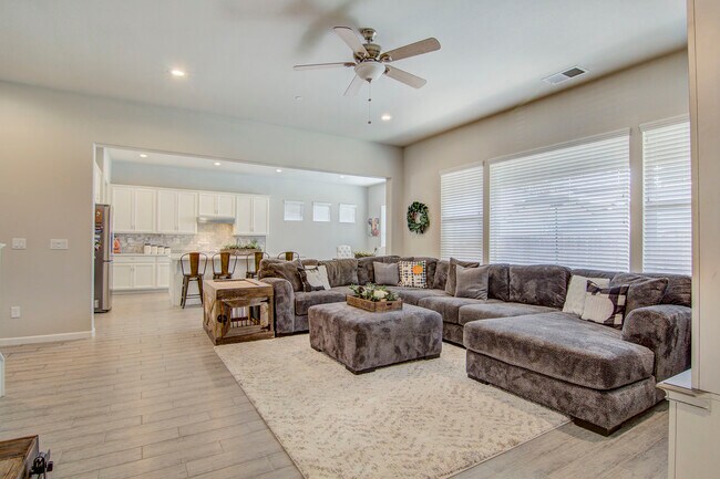 Building Photo - 5706 Desert Mallow St