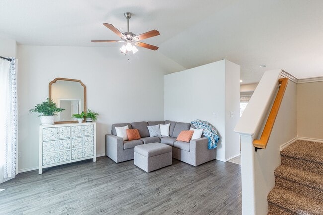 Building Photo - Just listed home for rent!
