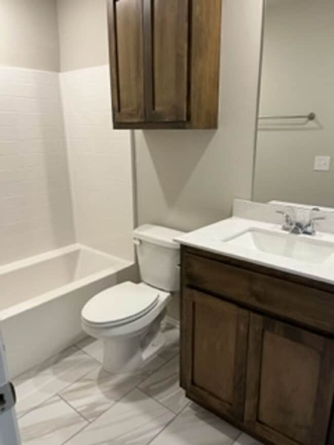 Building Photo - BRAND NEW HOME!