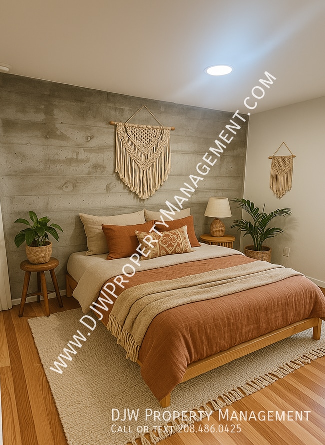 Building Photo - 2119 Cleveland Blvd