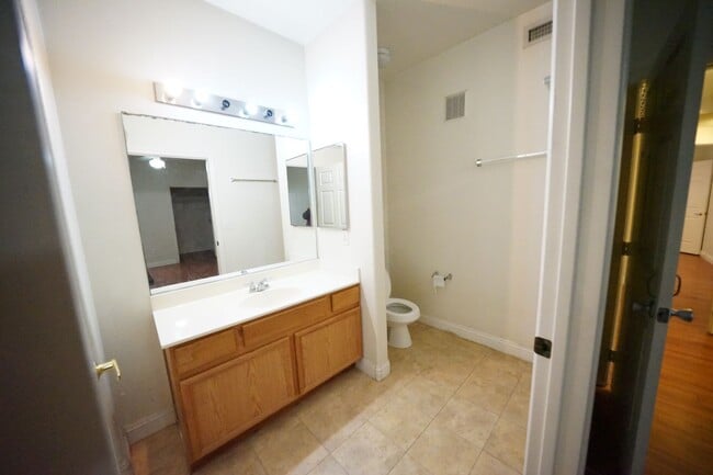 Building Photo - NO SHOWINGS until 5/1/2026