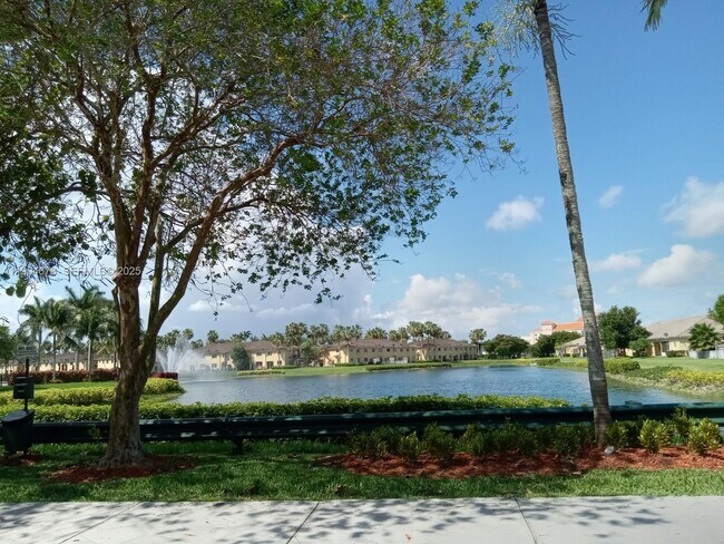 Building Photo - 1176 NE 32nd Ave