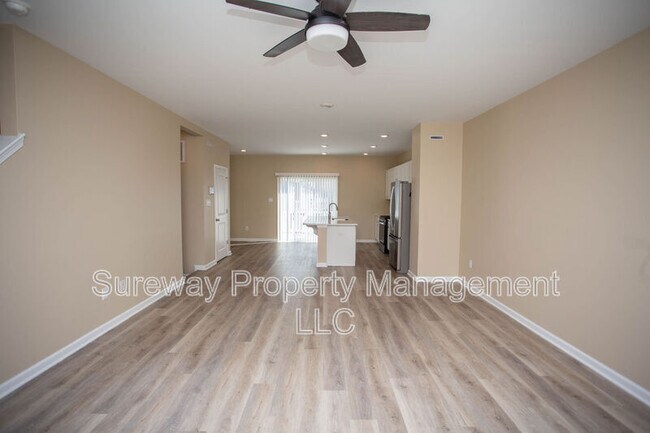 Building Photo - 239 Macoun Way