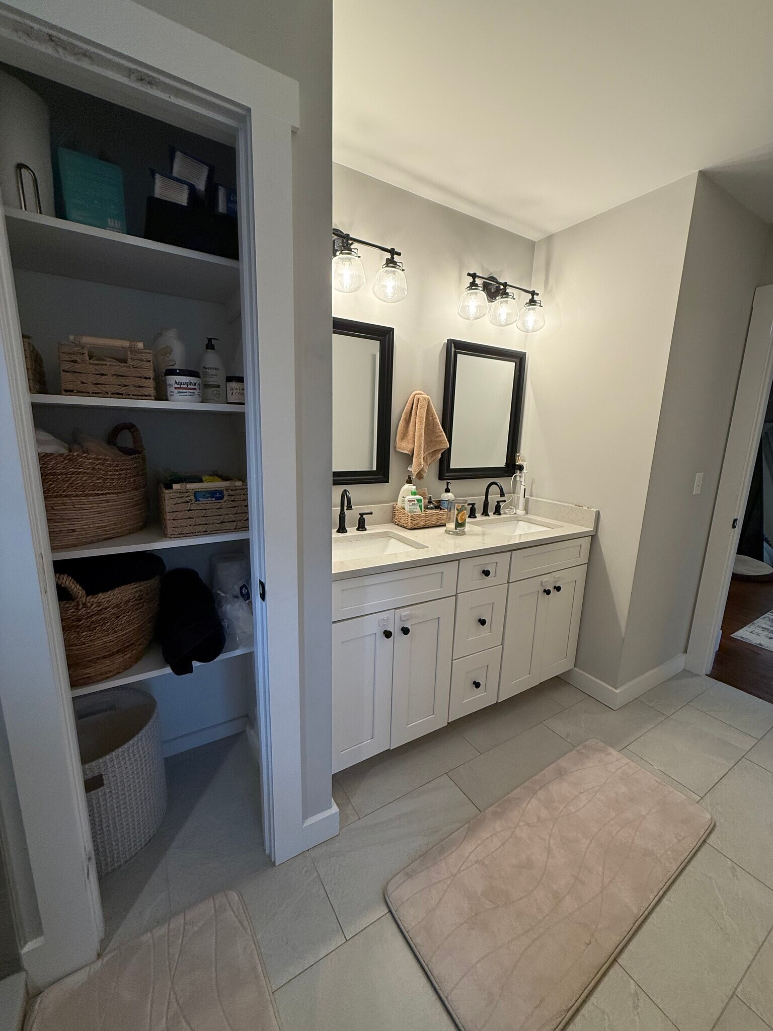 Building Photo - 65 Birch Trl