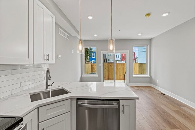 Building Photo - 2114 N 8th St