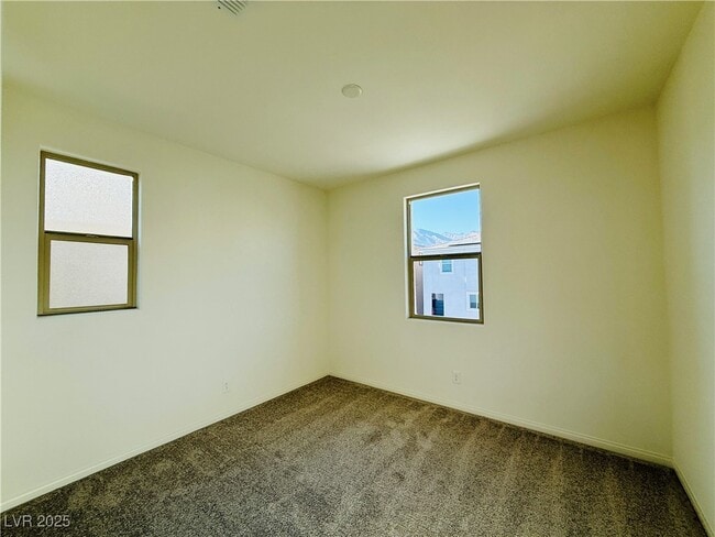 Building Photo - 1544 Little Penguin St