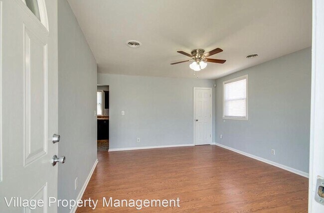 Building Photo - 3 br, 1 bath House - 3239 Panorama Dr