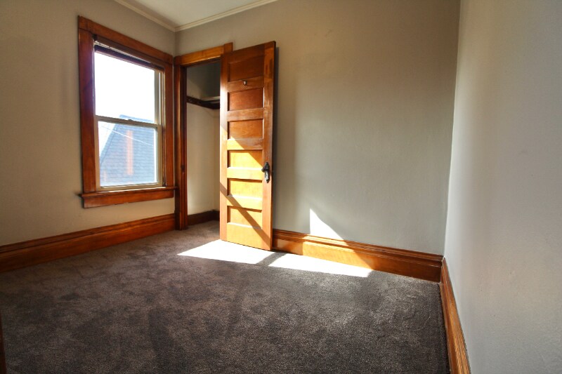 Building Photo - 2857 N Murray Ave