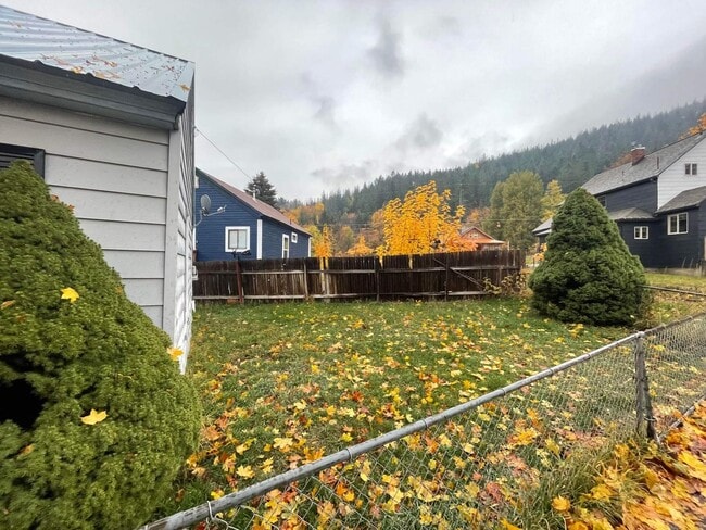 Building Photo - Cute, Centrally located House