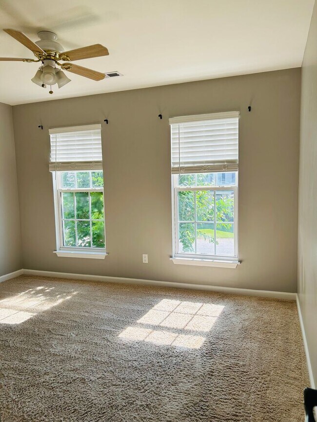 Building Photo - Charming 3-Bedroom Ranch in Greer’s Covete...