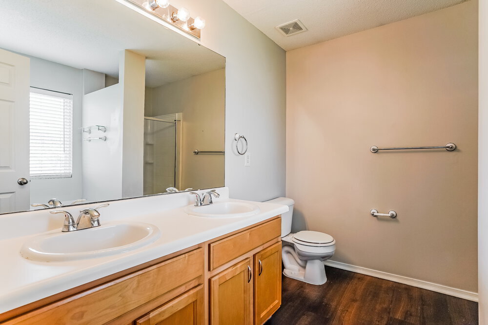 Building Photo - 953 Mailwood Dr