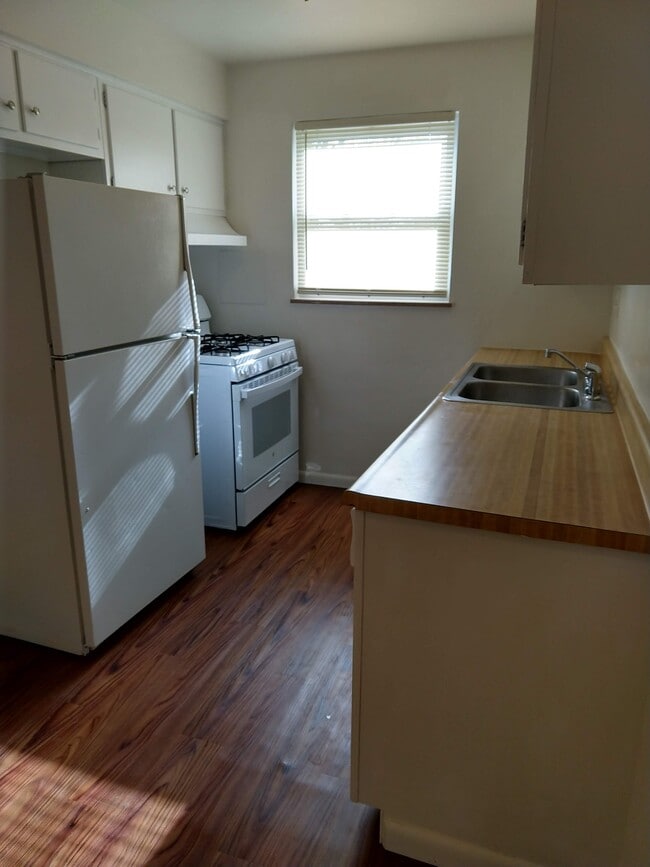 Building Photo - 5361 Plumridge Dr