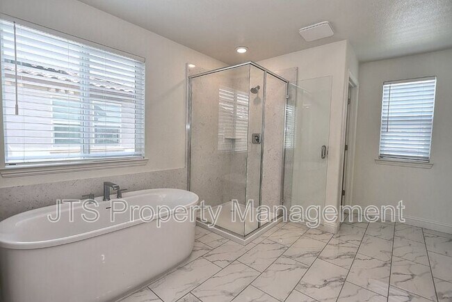 Building Photo - 4268 Emerald Gate Ln