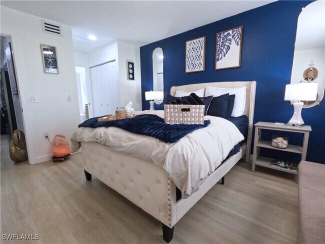 Building Photo - 1160 Wildwood Lakes Blvd