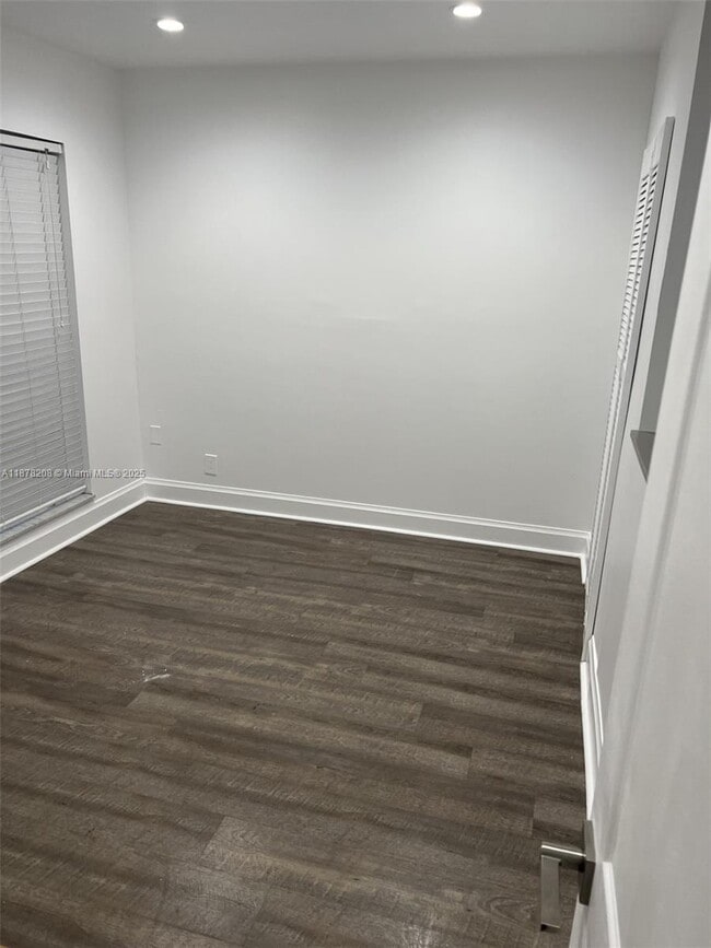 Building Photo - 20927 Sedgewick Dr