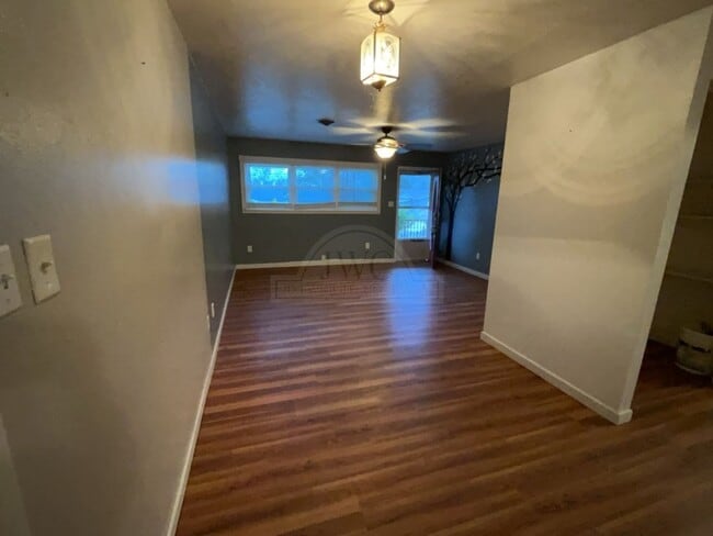 Building Photo - 1104 S 23rd St