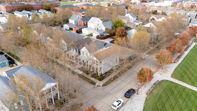 Building Photo - 3510 E Arpent St