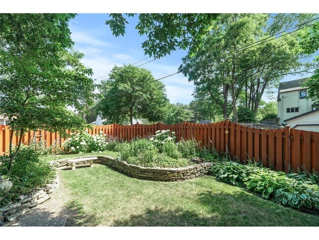 Building Photo - 5301 Girard Ave S