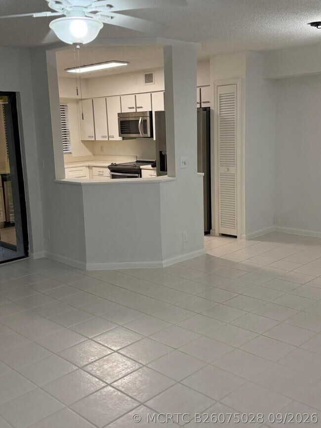 Building Photo - 17340 Boca Club Blvd