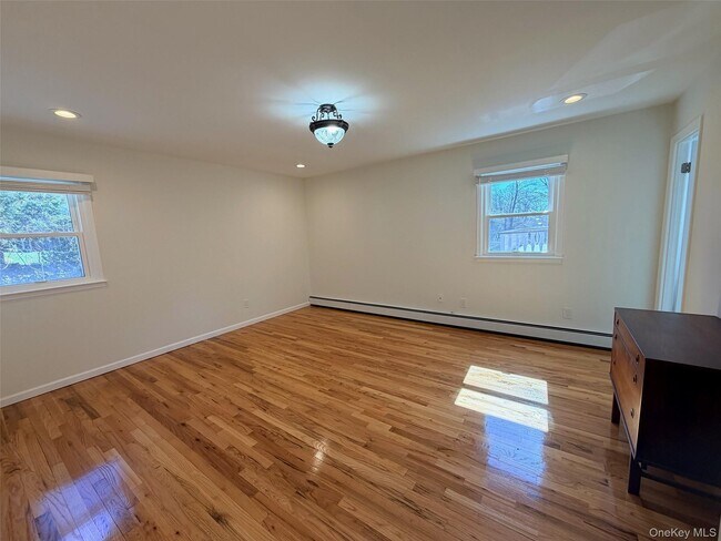 Building Photo - 86-79 Palo Alto St