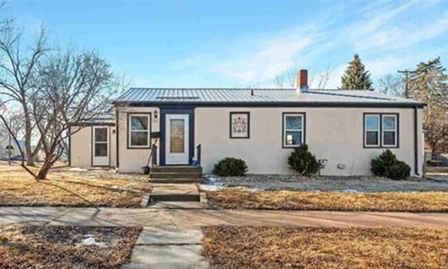 Building Photo - 1501 W 15th St. Sioux Falls, SD 57104