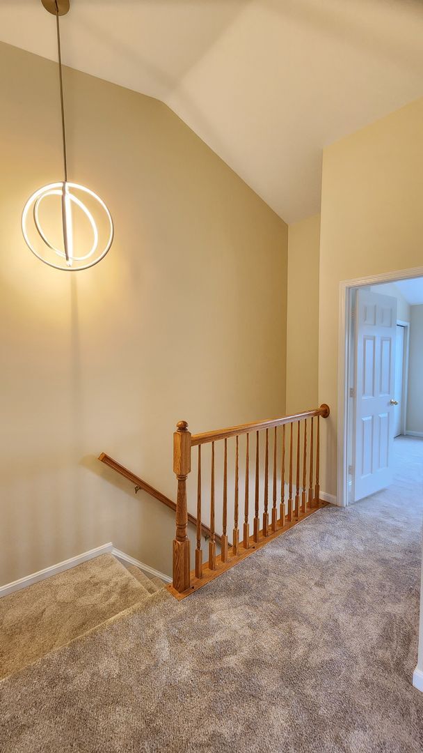 Building Photo - Kingstowne Townhome with Deck and Fenced Yard