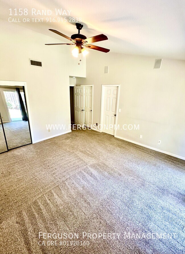Building Photo - 1158 Rand Way