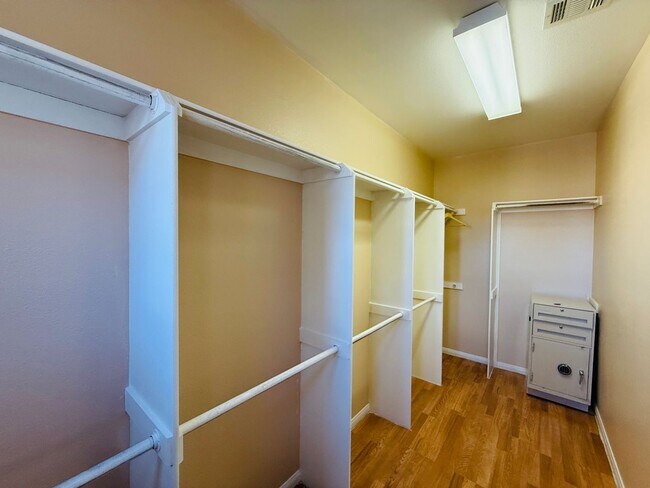 Building Photo - Summerlin Beautiful 3 bedroom Home