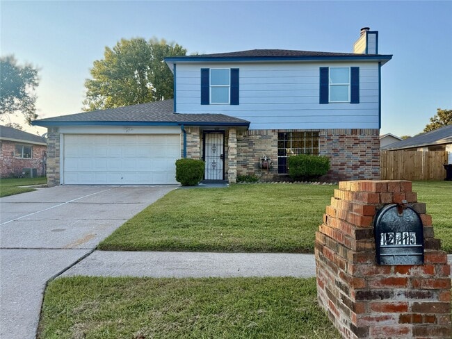 Primary Photo - 12715 Middlesbrough Ln