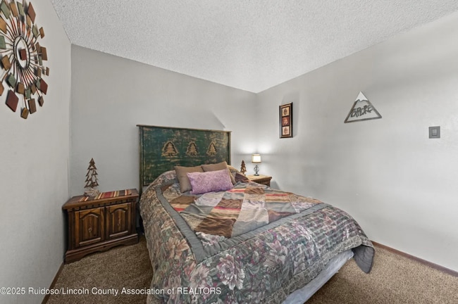 Building Photo - 119 Chaparral Dr