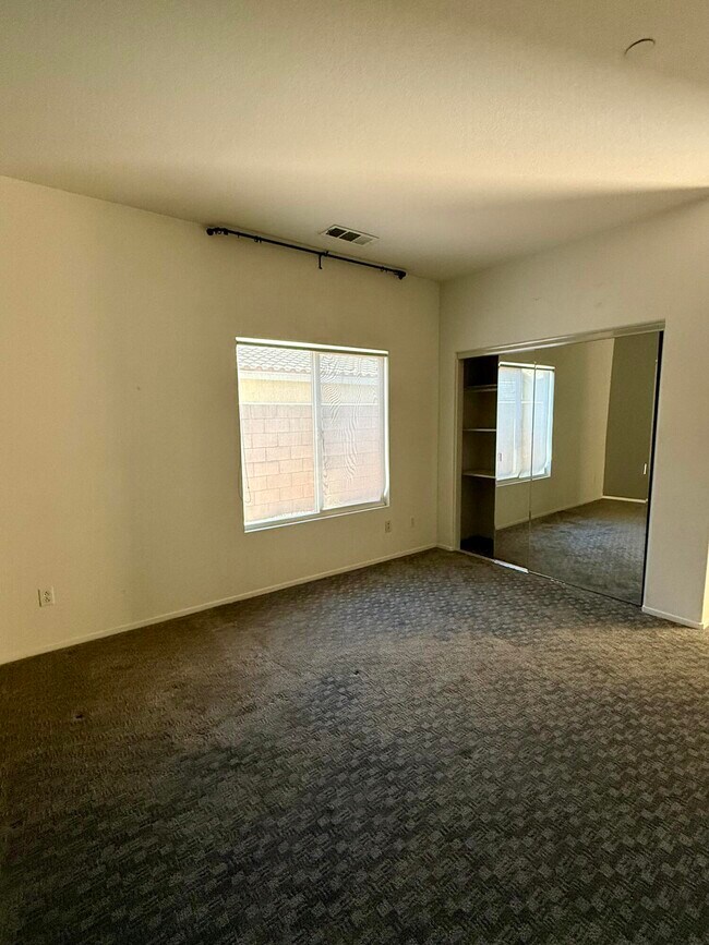 Building Photo - 1122 Oro Ridge