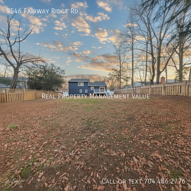 Building Photo - 9546 Fairway Ridge Rd