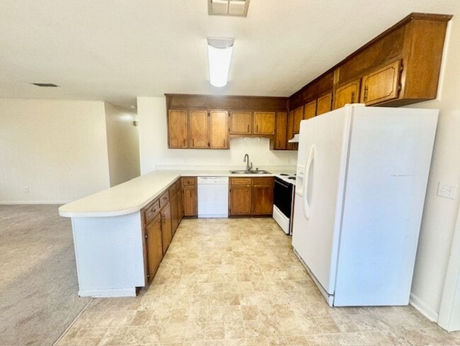 Building Photo - 135 Perdido Cir