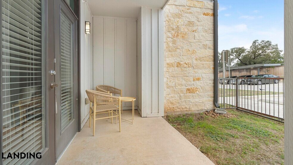 Building Photo - 17715 Overlook Loop